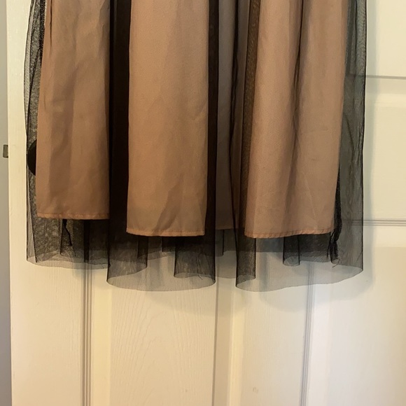 Semi formal sleeveless lace tulle overlay dress - Picture 3 of 11